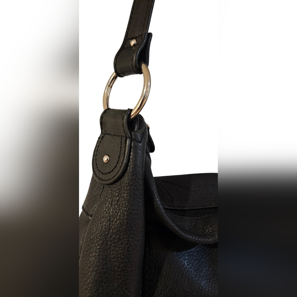 Stone Mountain - Pebbled Genuine Leather  Black Medium Bag Pink Fabric Lining‌ - Picture 4 of 12